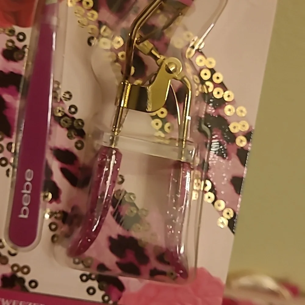 Bebe 6pc Liquid Lipstick & Lip Liner Set & Tweezer & Eyelash Curler Set